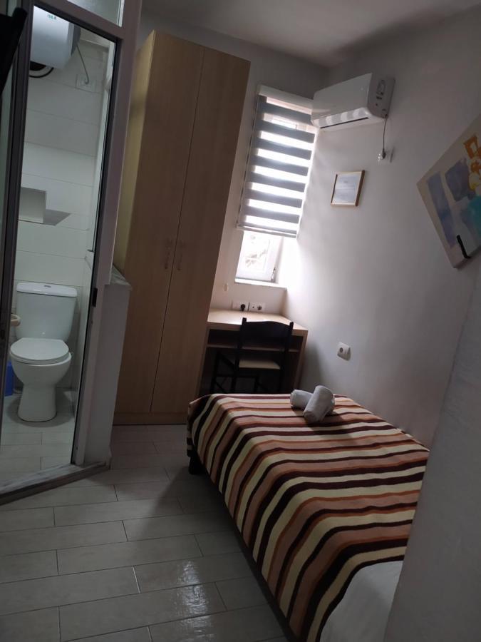 Guest House De Rada Тирана Экстерьер фото